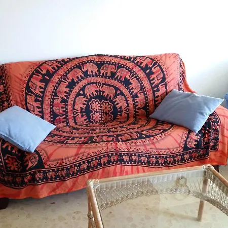 With 3 Bedrooms In Grau I Platja, With Wonderful City View, Shared Pool, Enclosed Garden - 200 M From The Beach *